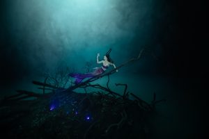 Dark Sirene Underwater Photo Shoot with Mermaid Kat